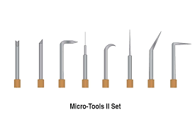 a set off varying micro tool tips 