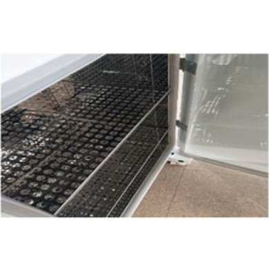 Refrigerated C02 incubator with UV decontamination, +10C to +60C