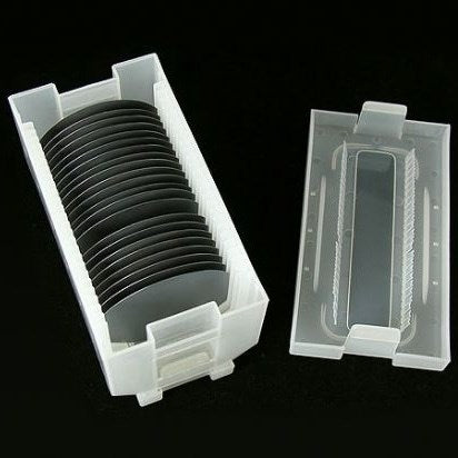 Multi wafer staorage containers