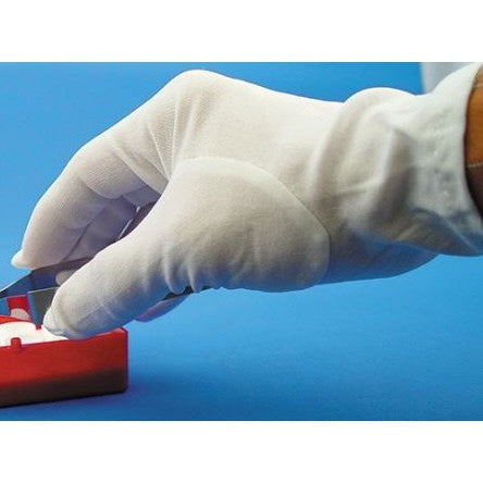 Nylon gloves, lint-free