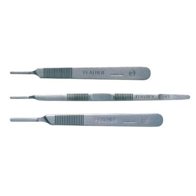 Feather scalpel blades and handles
