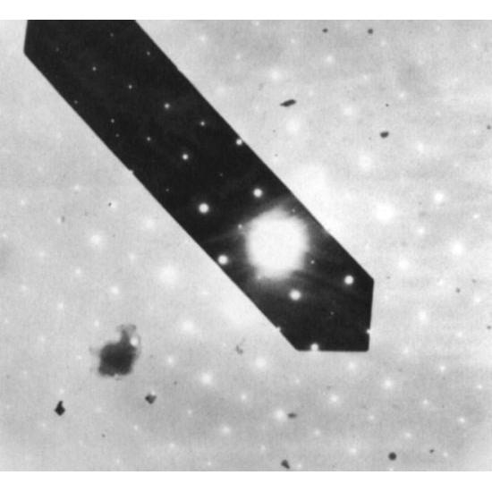 Molybdenum oxide crystal