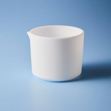 Tall form evaporating dishes with spout, PTFE