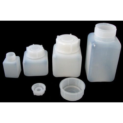 Square bottles with screw cap, PE